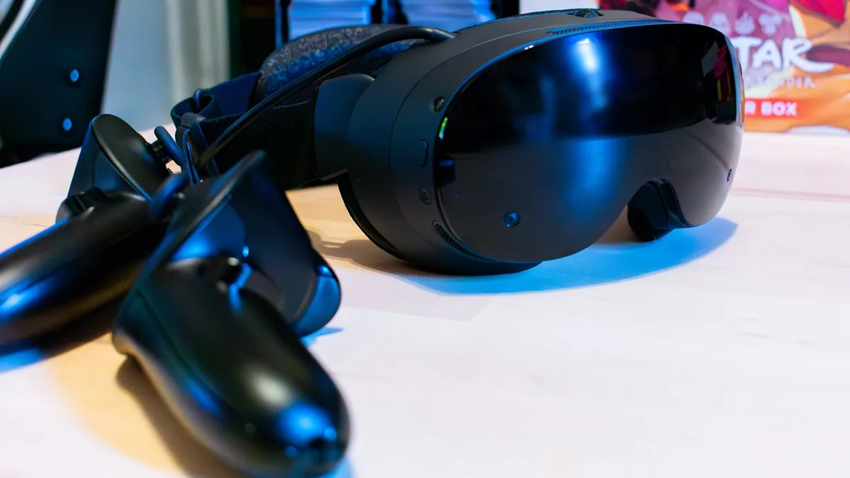 Komunitas gamer bergerak basmi aksi calo perangkat realitas maya Valve.